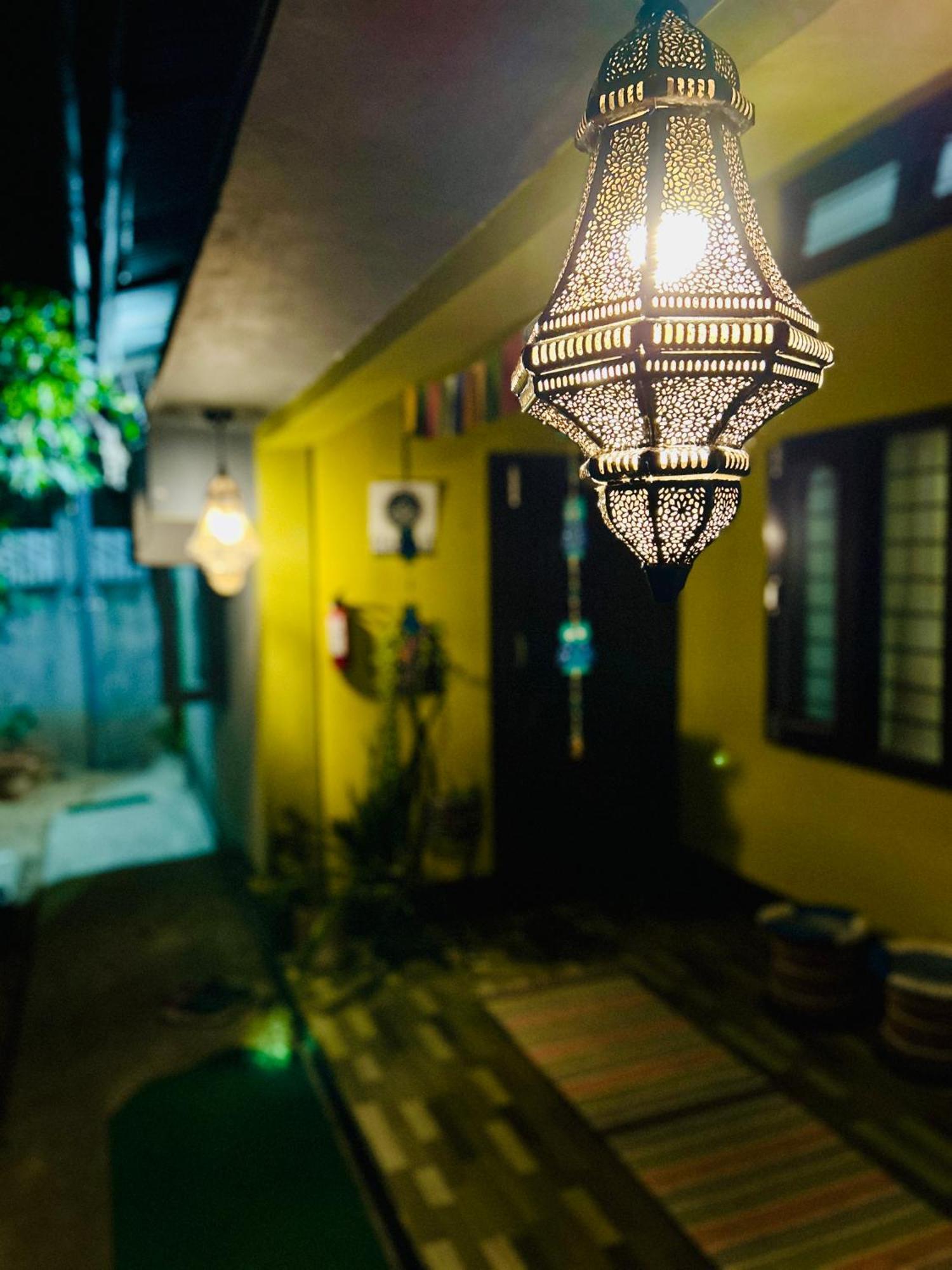 Stargaze Backpackers Hostel Гувахати Экстерьер фото