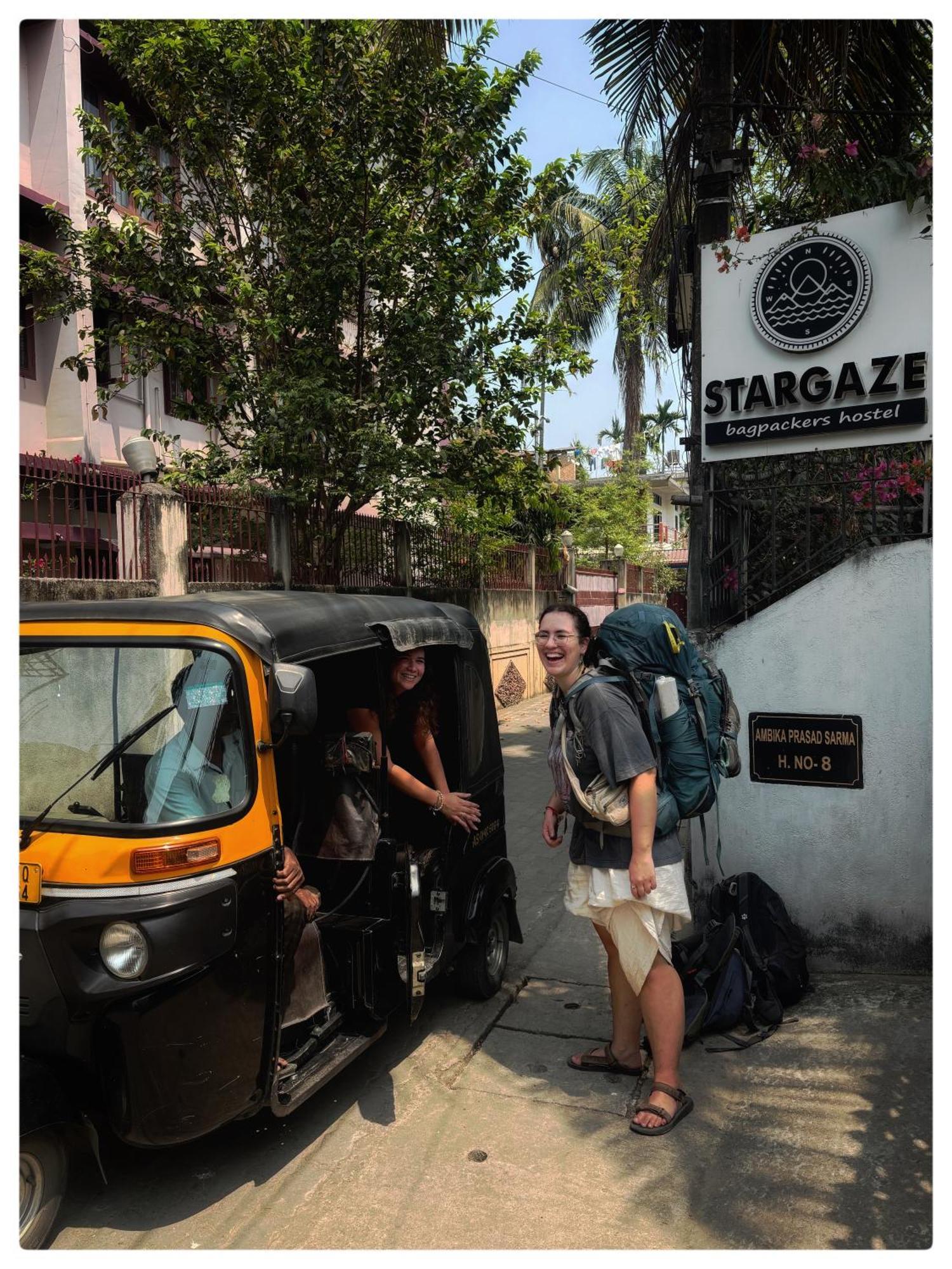 Stargaze Backpackers Hostel Гувахати Экстерьер фото